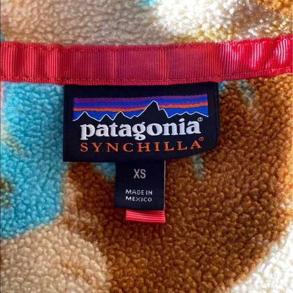 Women’s Patagonia Synchilla Snap-T Pullover - Picture 8 of 10